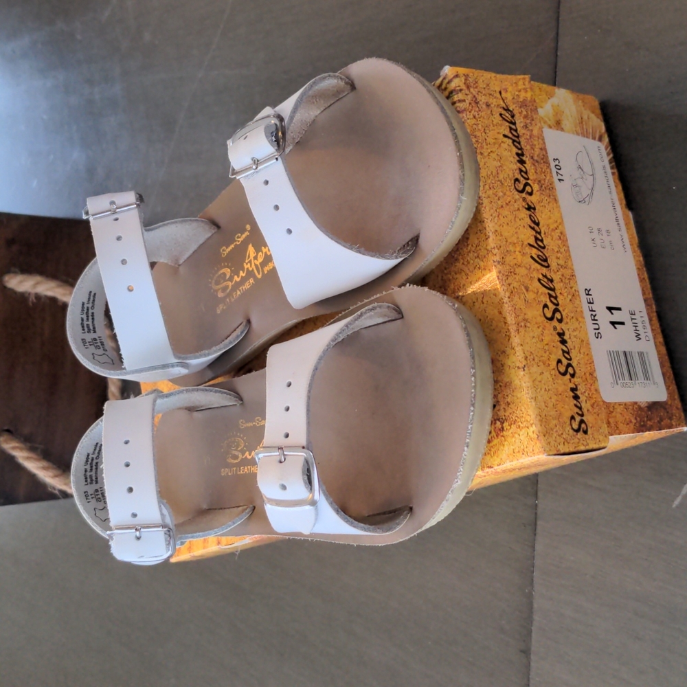 White Sun-San Surfer Sandals